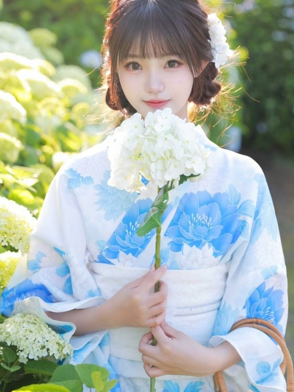 Traditional Revamped Style Wom - đánh giá và giá Photography Online