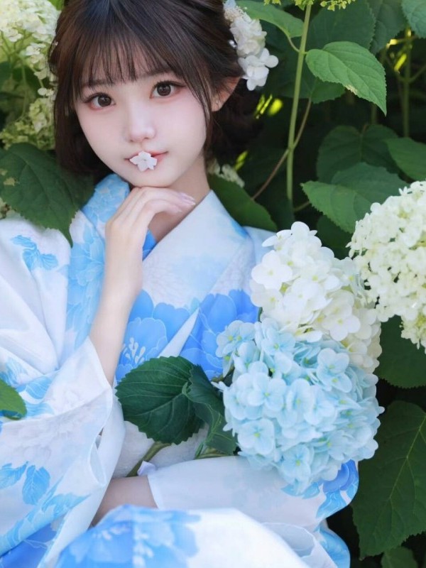 Traditional Revamped Style Wom - đánh giá và giá Photography Online